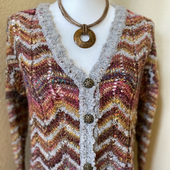 Zigzag Patterned Tunic Length Cardigan Sweater - Picture 2 of 5